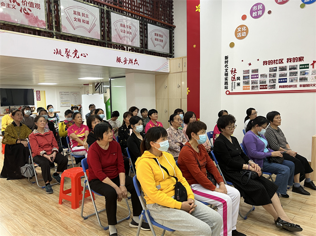 聚焦群众诉求，开展健康讲座 (1).jpg